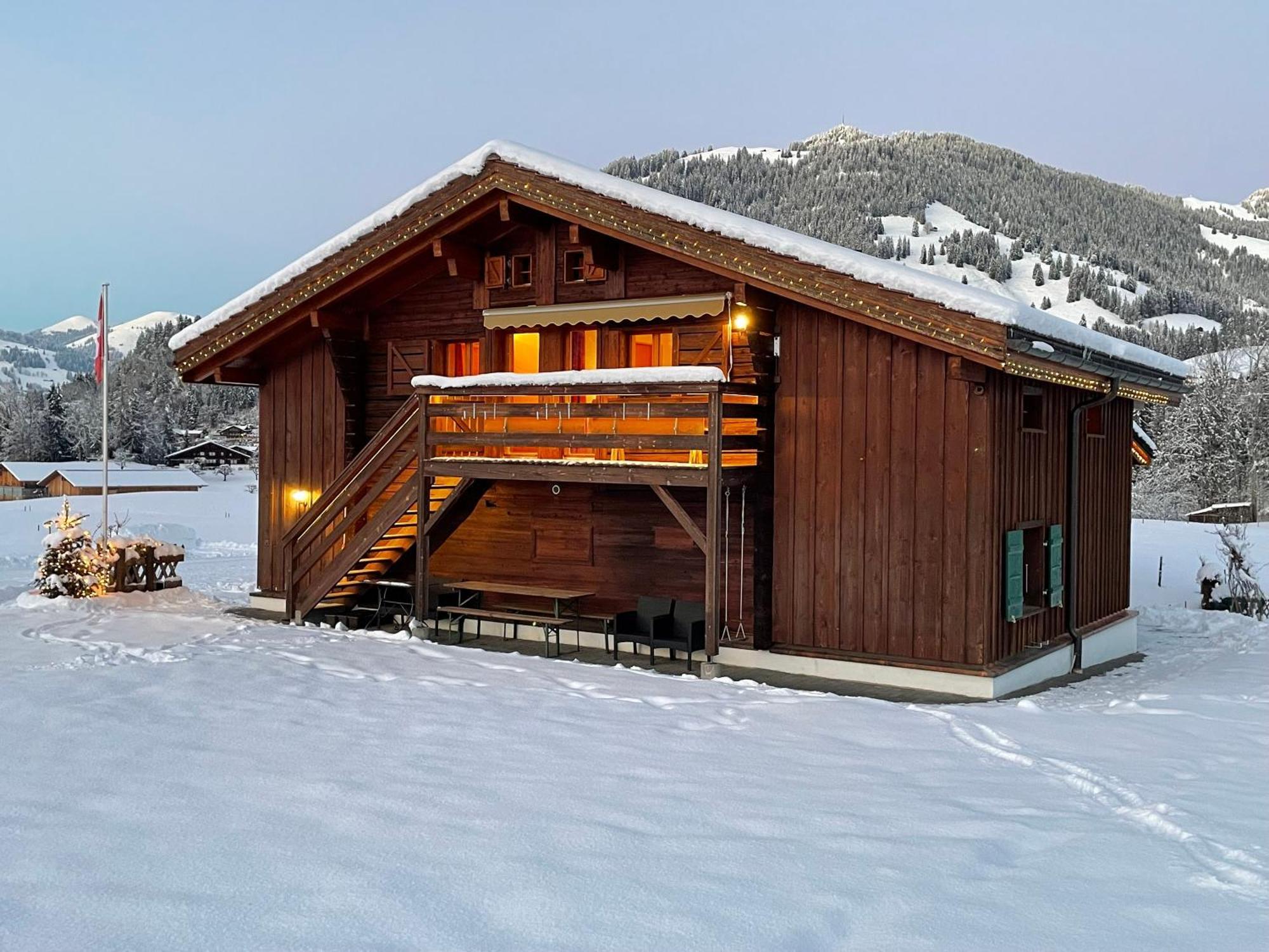 Alpenchalet Weidhaus Gstaad: Versatile Alpine Lodging Options Exterior photo