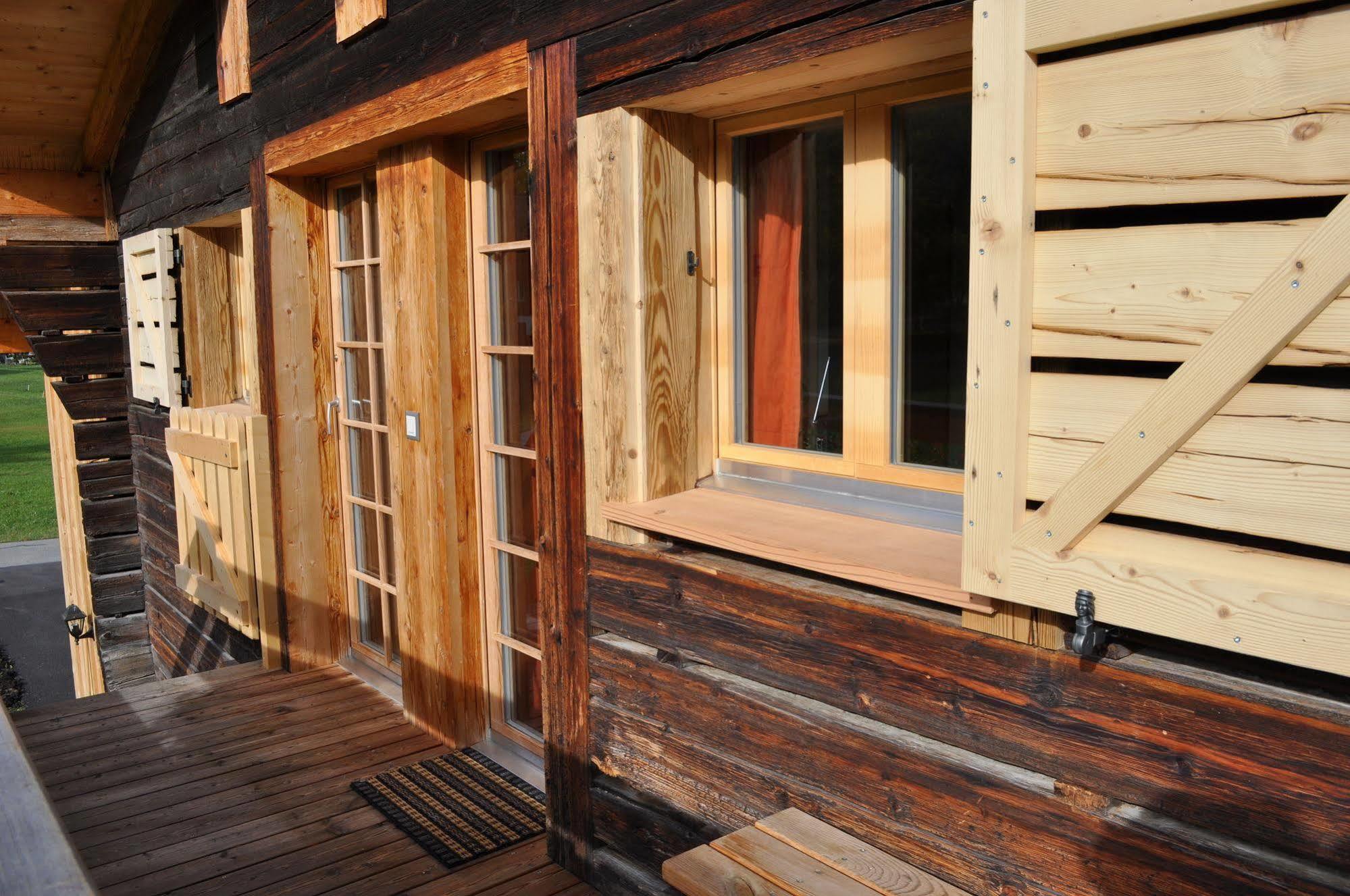 Alpenchalet Weidhaus Gstaad: Versatile Alpine Lodging Options Exterior photo